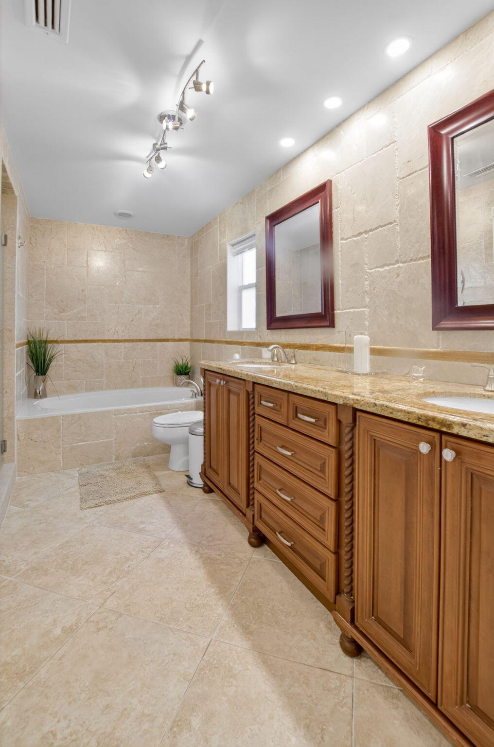10305 Crosswind Road Boca Raton, FL 33498 - Photo 22 of 58 23-web-or-mls-DSC_1264
