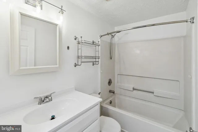 $279,999 | 20801 Harlequin Lane, Callaway, MD 20620