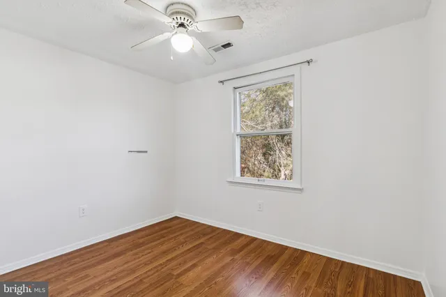 $279,999 | 20801 Harlequin Lane, Callaway, MD 20620