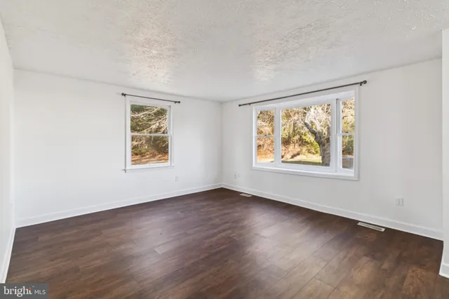 $279,999 | 20801 Harlequin Lane, Callaway, MD 20620