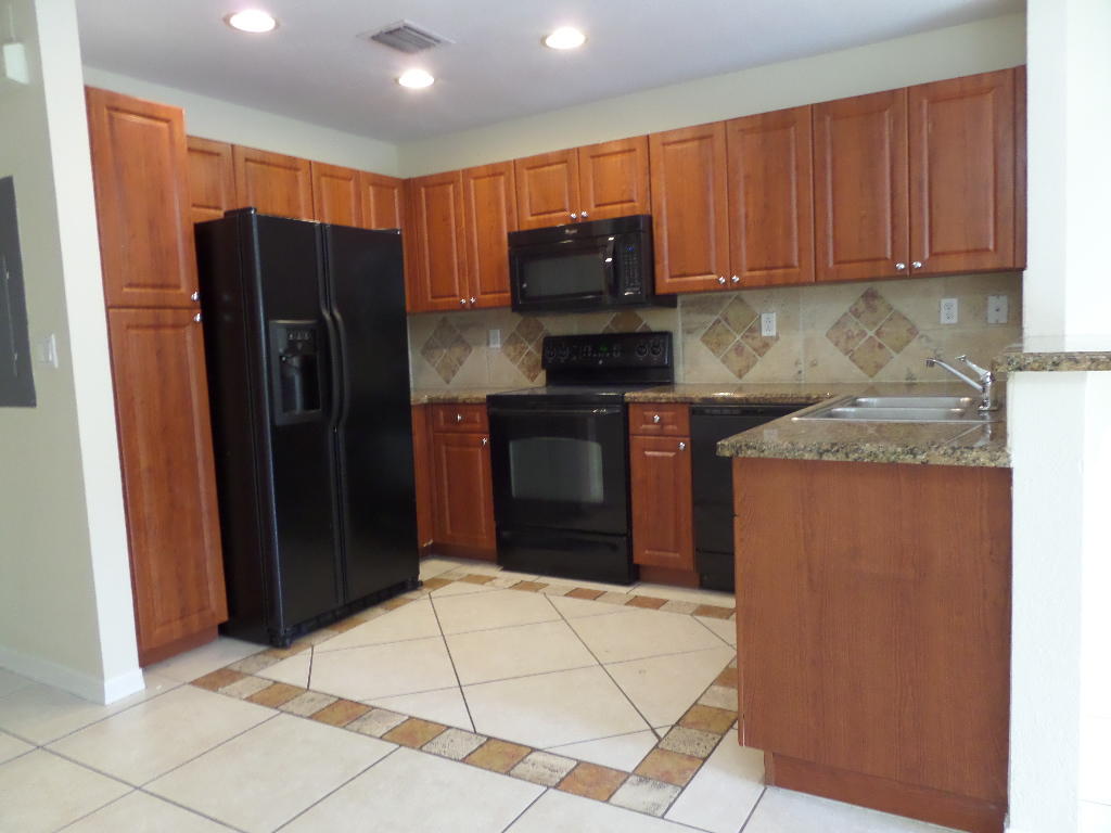 3095 Southwest 129th Way, Unit 162 Miramar, FL 33027 - Photo 7 of 22 SAM_5367