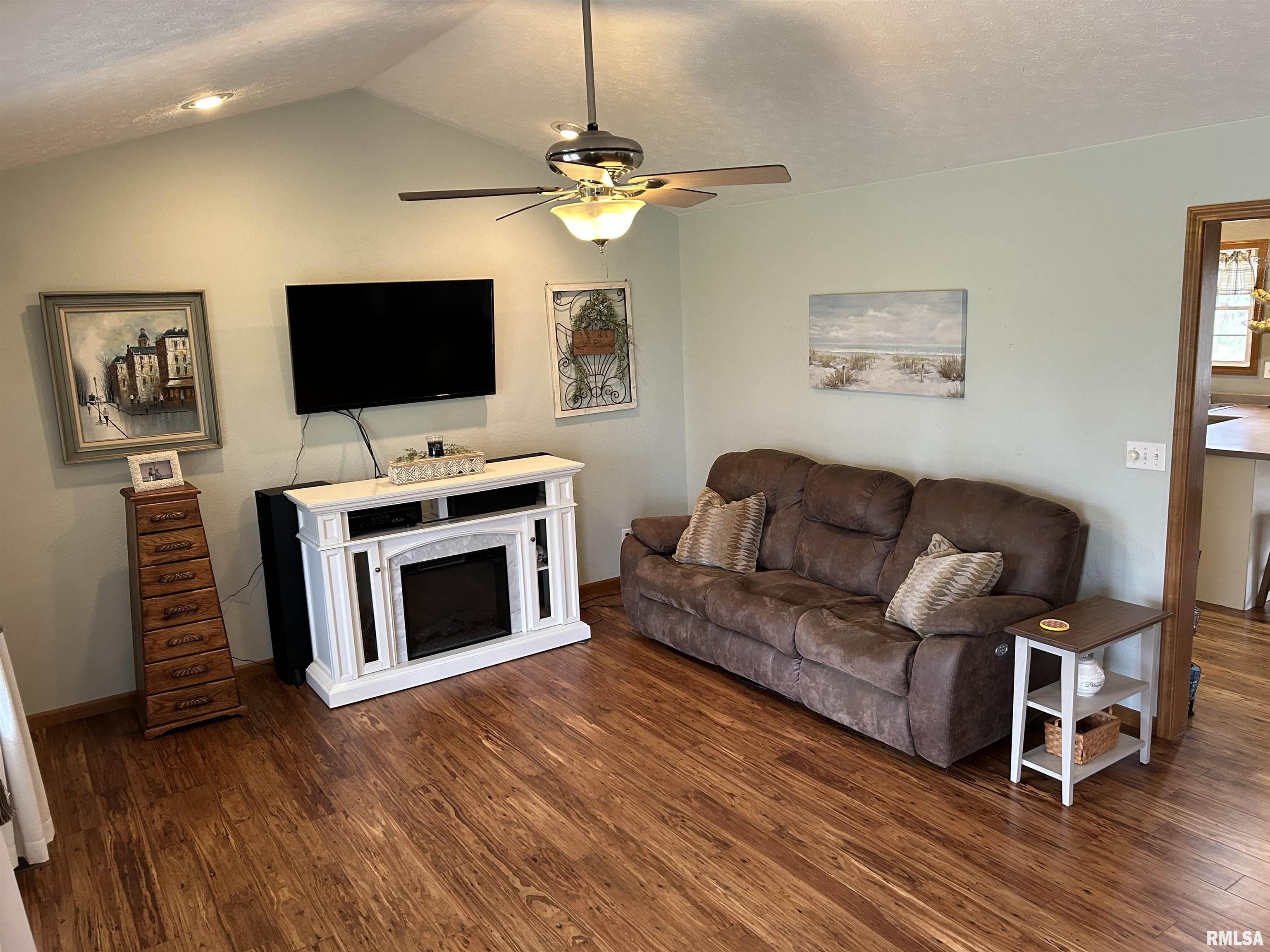 3423 Red Stripe Road Salem, IL 62881 - Photo 2 of 49