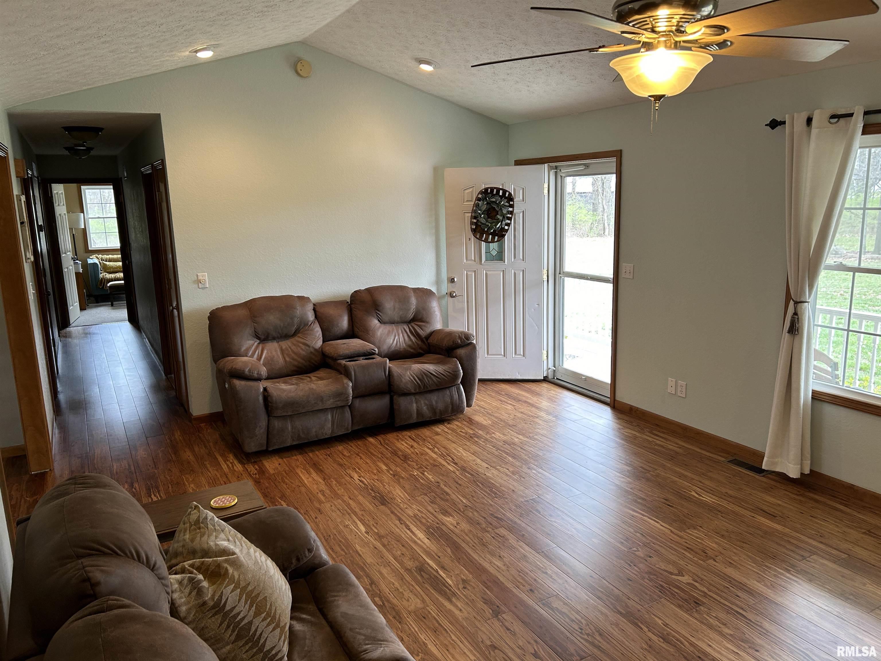 3423 Red Stripe Road Salem, IL 62881 - Photo 4 of 49