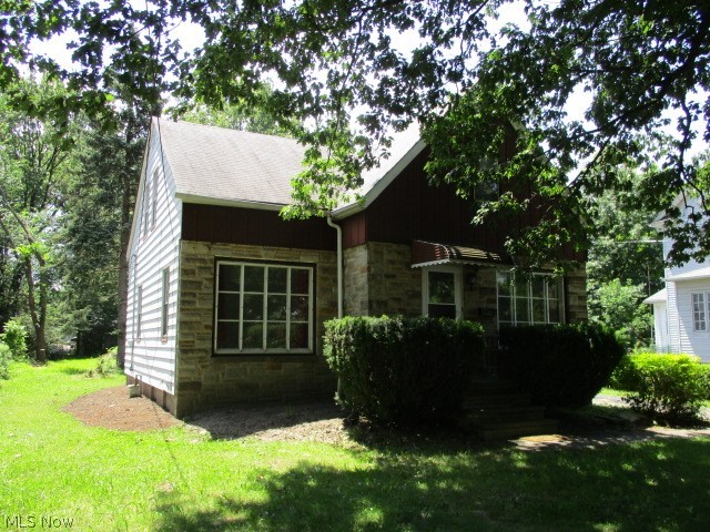 4482 East Berwald Road Cleveland, OH 44121 - Photo 2 of 14 Gallery Image 2