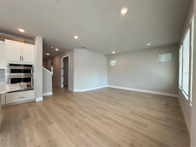 $899,990 | 8056 33rd Avenue North, St. Petersburg, FL 33710