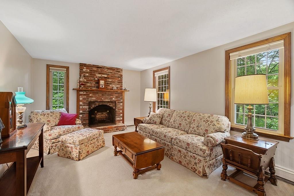 82 Scribner Road Tyngsborough, MA 01879 - Photo 5 of 42 Gallery Image 5