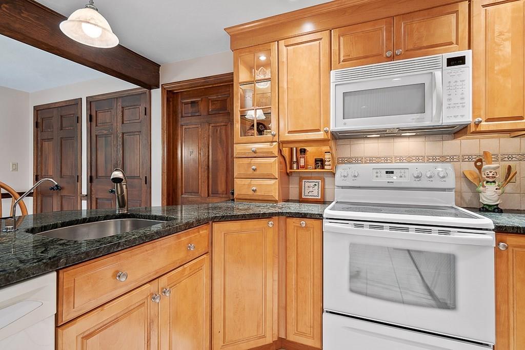 82 Scribner Road Tyngsborough, MA 01879 - Photo 8 of 42 Gallery Image 8