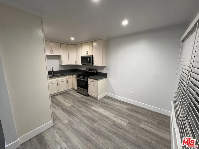 $2,145 | 14719 Chadron Avenue, Unit 14, Gardena, CA 90249
