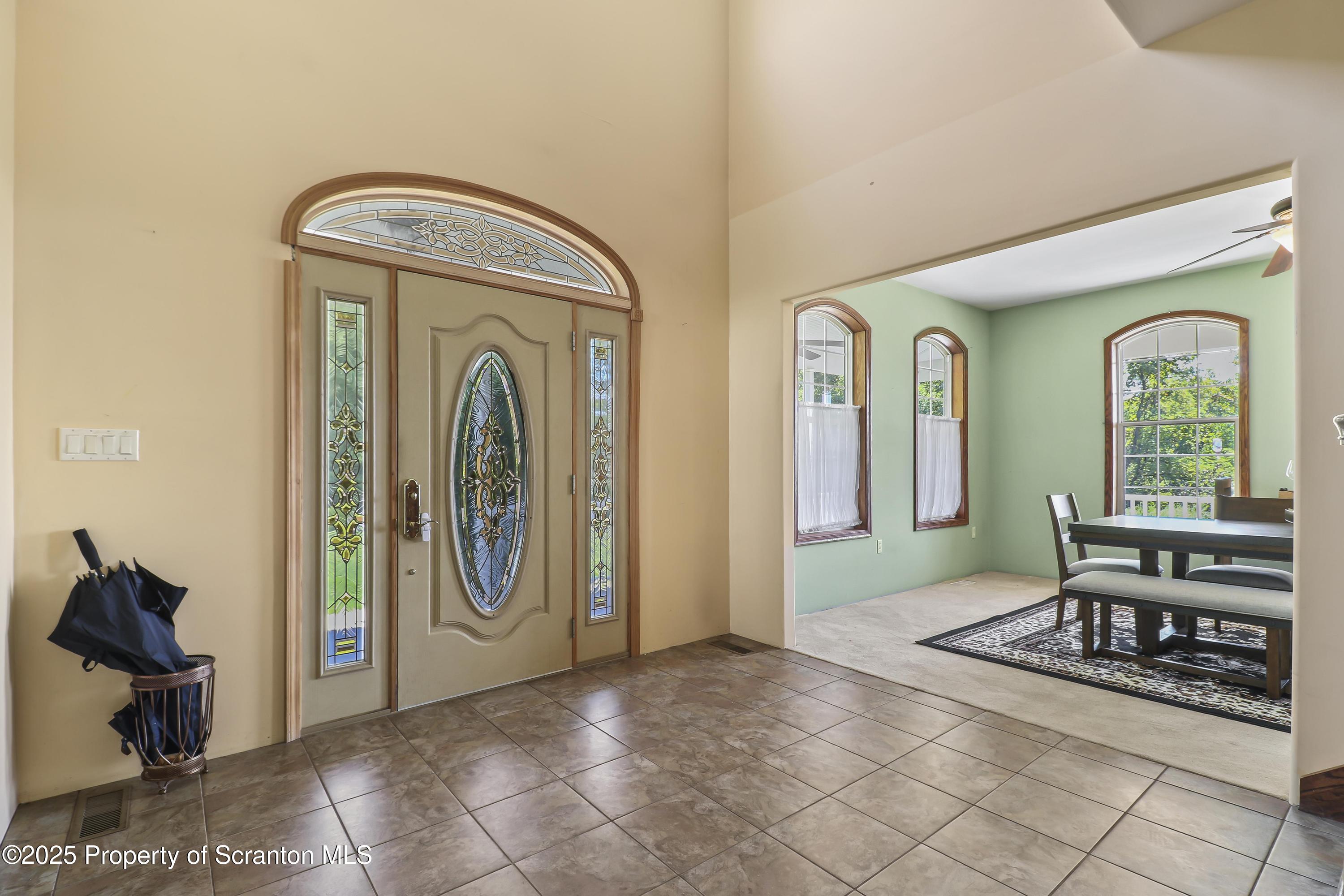 107 Ridgeview Drive Scranton, PA 18504 - Photo 13 of 48 a view of livingroom with furniture