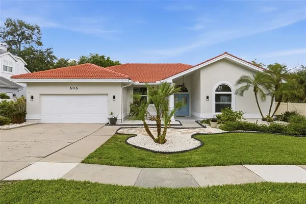$775,000 | 606 Tomoka Drive, Palm Harbor, FL 34683