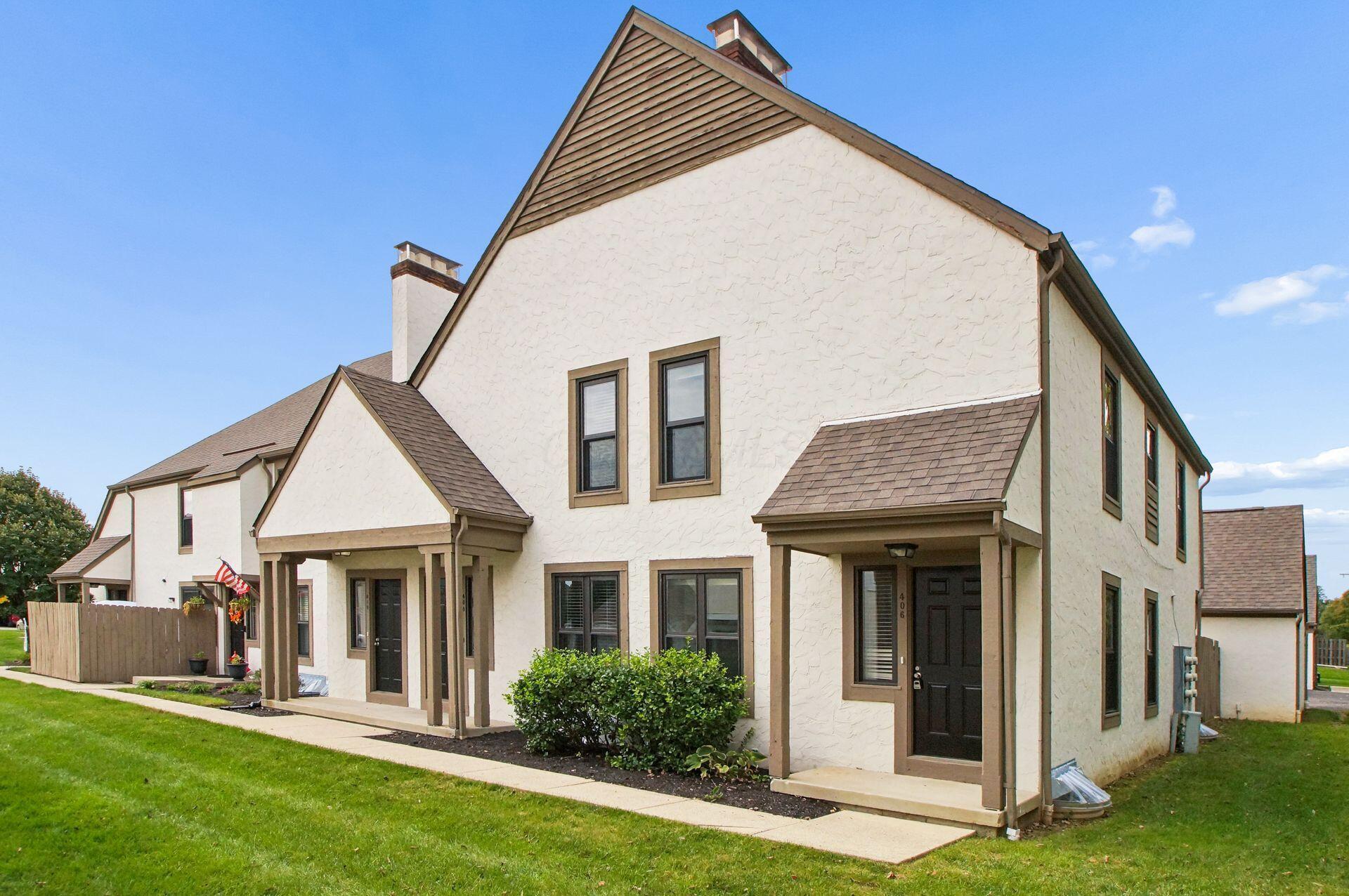 408 Edinburgh Road Dublin, OH 43017 - Photo 2 of 38 002_461040_M 408 Edinburgh009