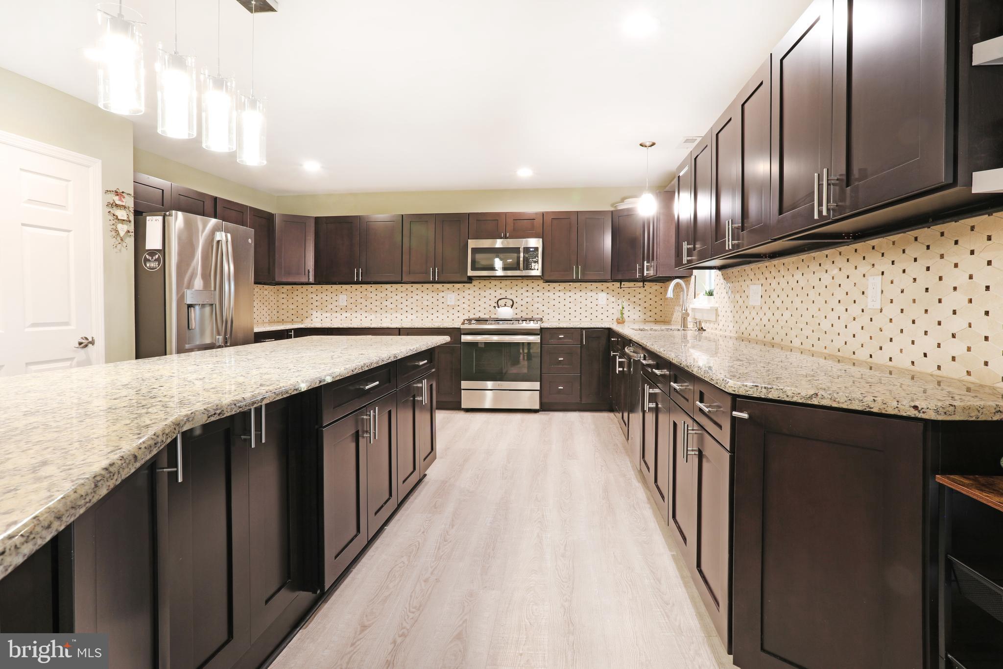 430 Dickinson Road Wenonah, NJ 08090 - Photo 12 of 32 Abundant/Beautiful Kitchen Cabinetry