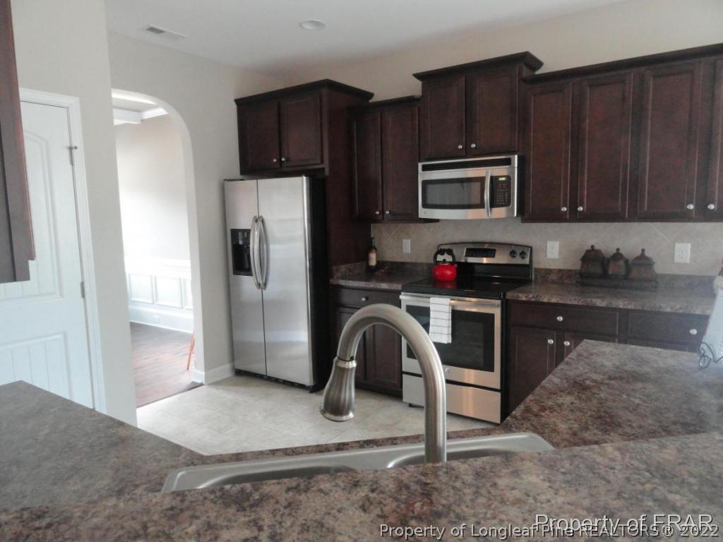 2122 Yates Ranch Road Hope Mills, NC 28348 - Photo 2 of 13 Gallery Image 2