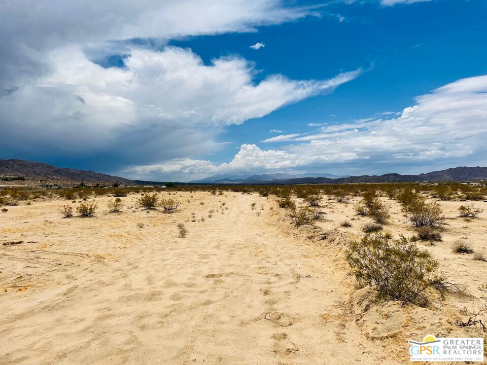 1 Sunever Road Joshua Tree, CA 92252 - Photo 8 of 14