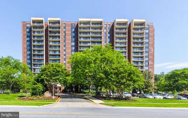 $1,750 | 7401 Westlake Terrace, Unit 1005, Bethesda, MD 20817