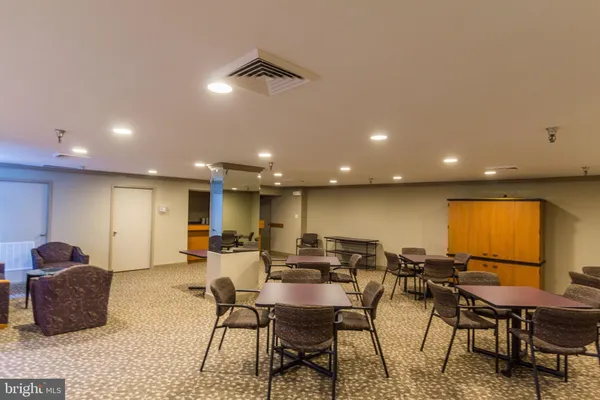 $1,750 | 7401 Westlake Terrace, Unit 1005, Bethesda, MD 20817