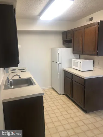 $1,750 | 7401 Westlake Terrace, Unit 1005, Bethesda, MD 20817