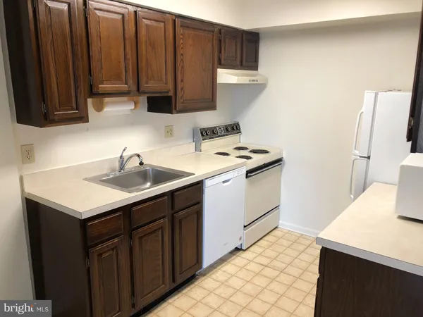 $1,750 | 7401 Westlake Terrace, Unit 1005, Bethesda, MD 20817