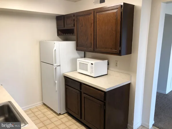 $1,750 | 7401 Westlake Terrace, Unit 1005, Bethesda, MD 20817