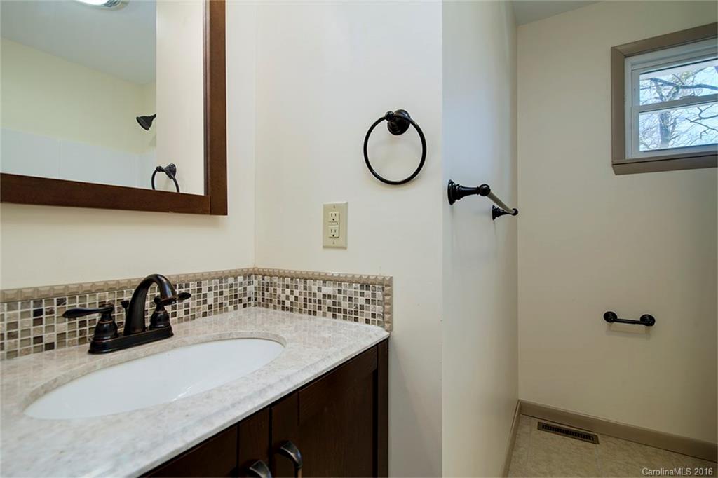 287 Old County Home Road Brevard, NC 28712 - Photo 11 of 13 Gallery Image 11
