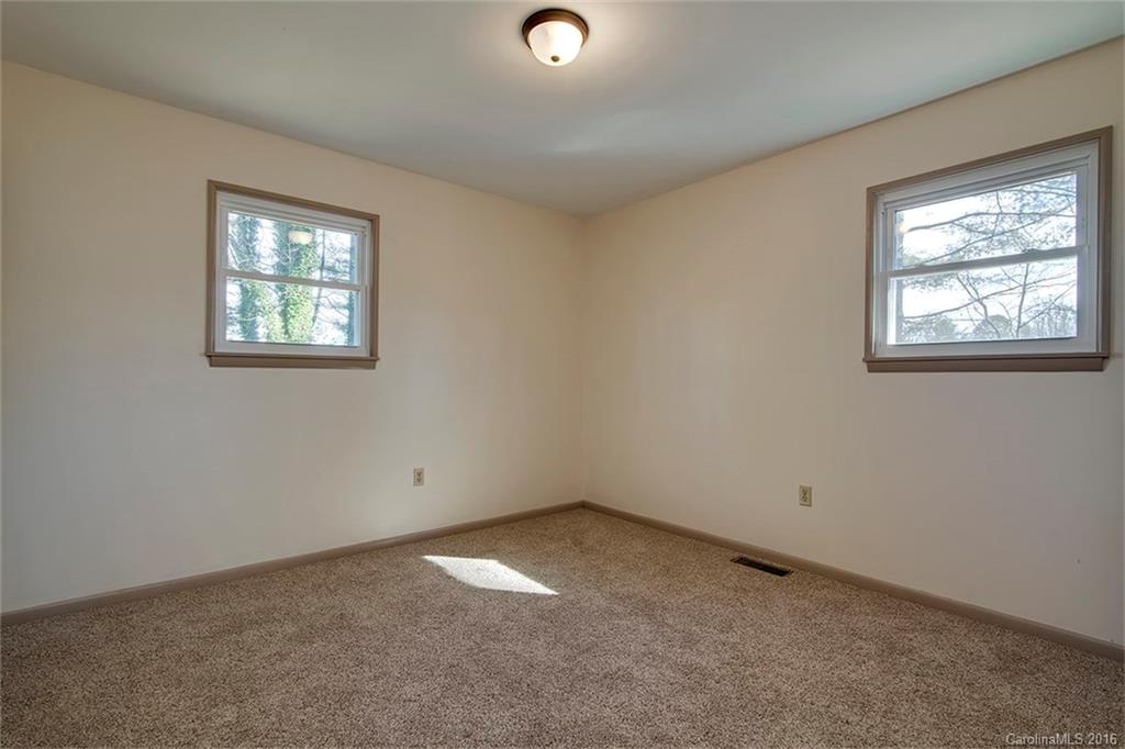 287 Old County Home Road Brevard, NC 28712 - Photo 7 of 13 Gallery Image 7