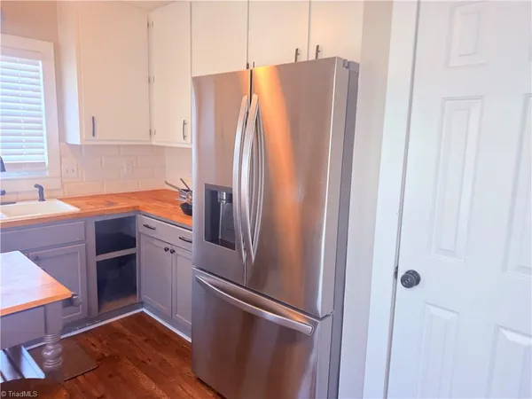 $1,700 | 930 Hazelwood Drive, Winston-Salem, NC 27103