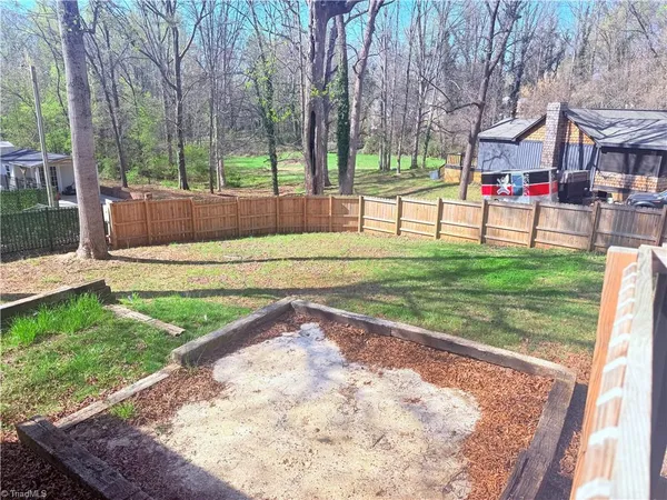 $1,700 | 930 Hazelwood Drive, Winston-Salem, NC 27103