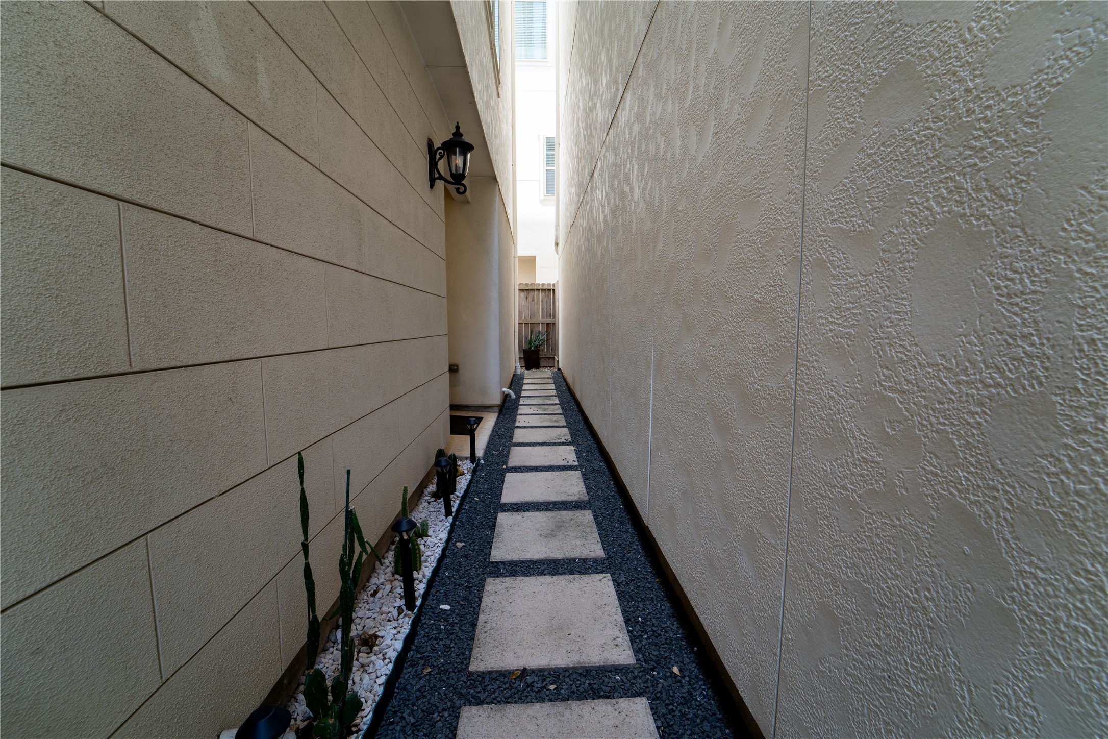 4008 Barnes Street Houston, TX 77007 - Photo 45 of 49