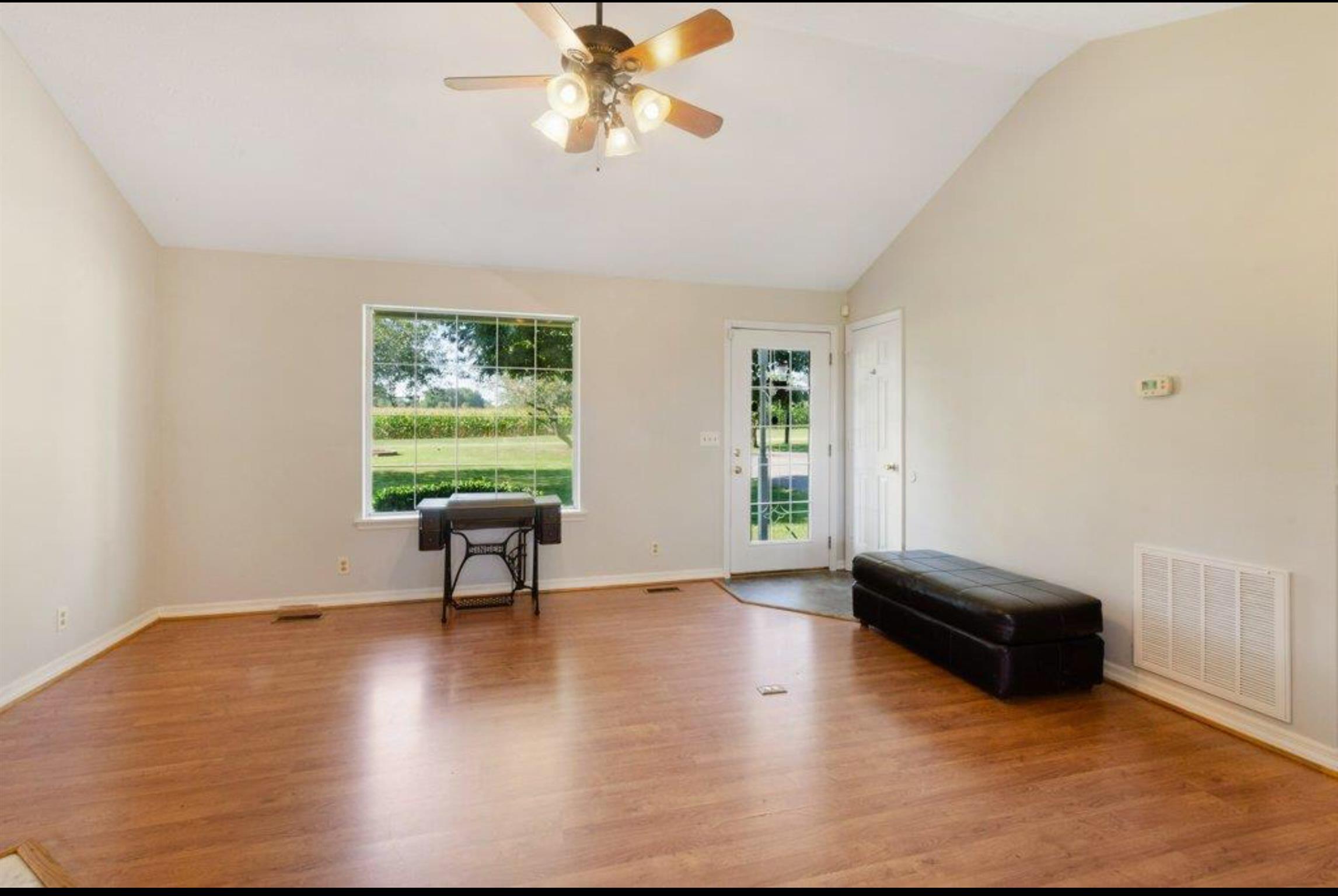 6122 Cook Road Orlinda, TN 37141 - Photo 6 of 22 Gallery Image 6