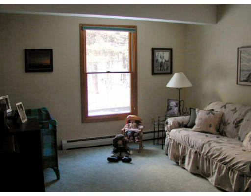 156 Nichewaug Road Petersham, MA 01366 - Photo 7 of 16 Gallery Image 7