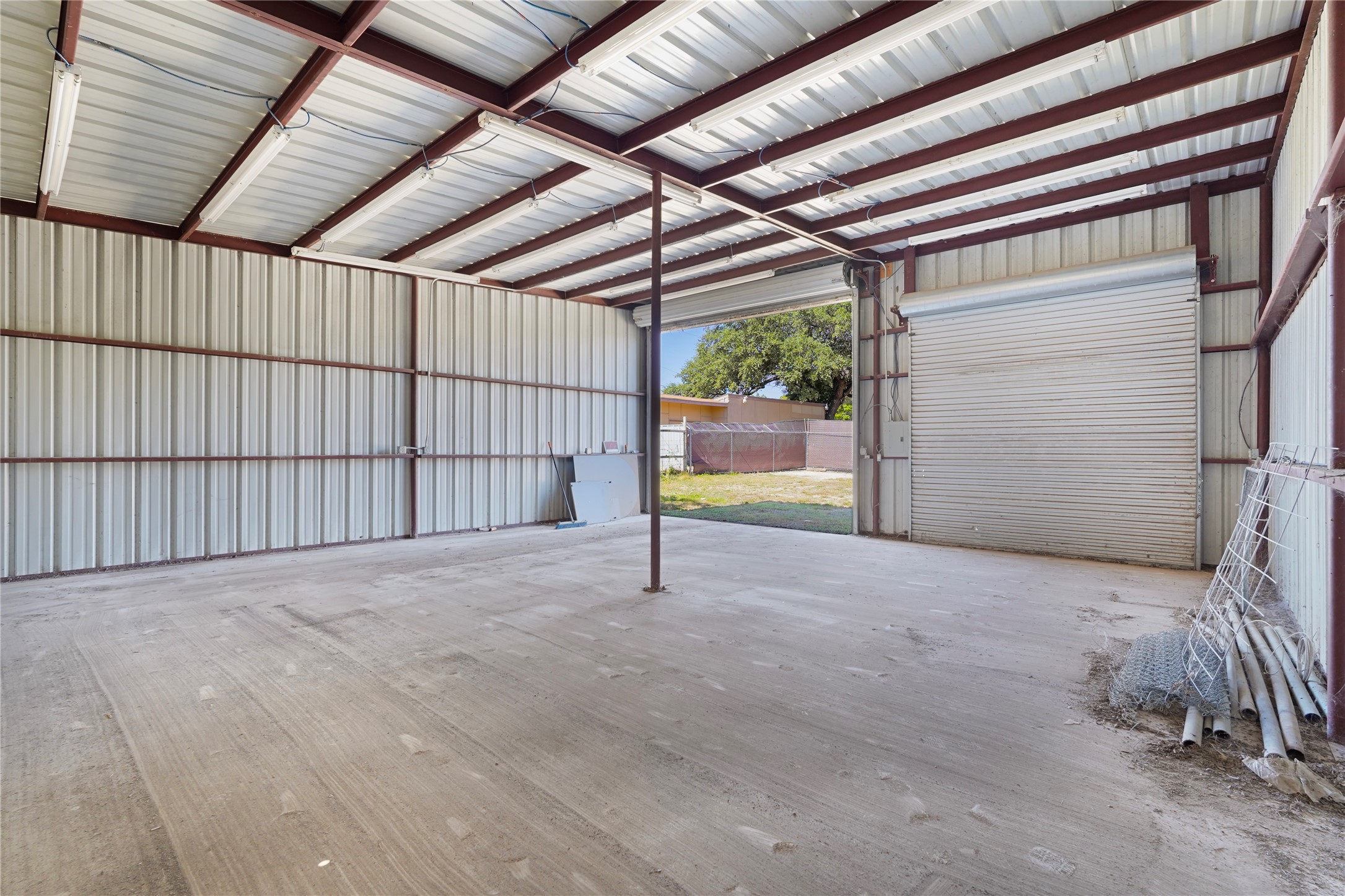 2111 Rigsby Avenue San Antonio, TX 78210 - Photo 12 of 21