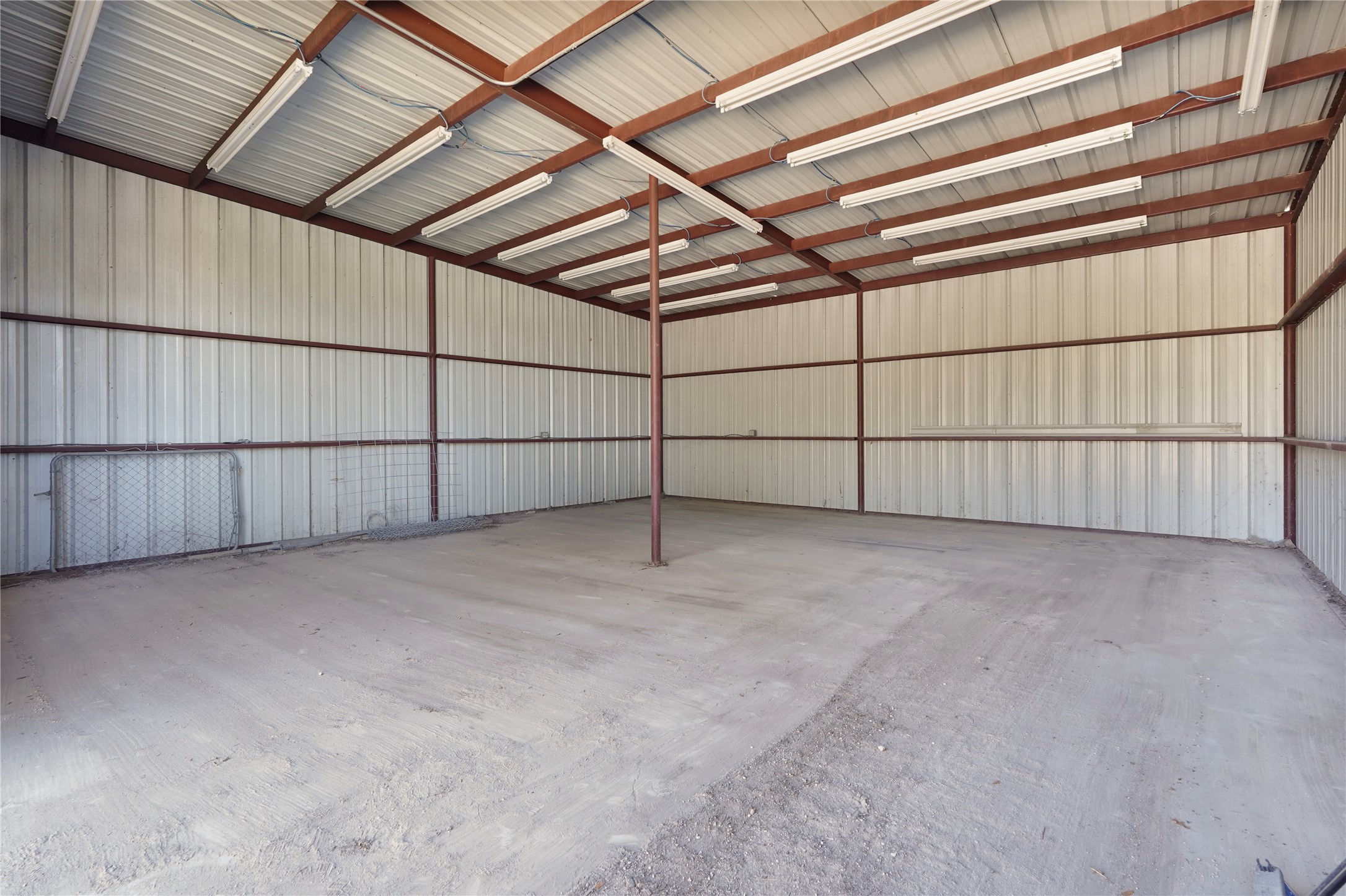 2111 Rigsby Avenue San Antonio, TX 78210 - Photo 13 of 21