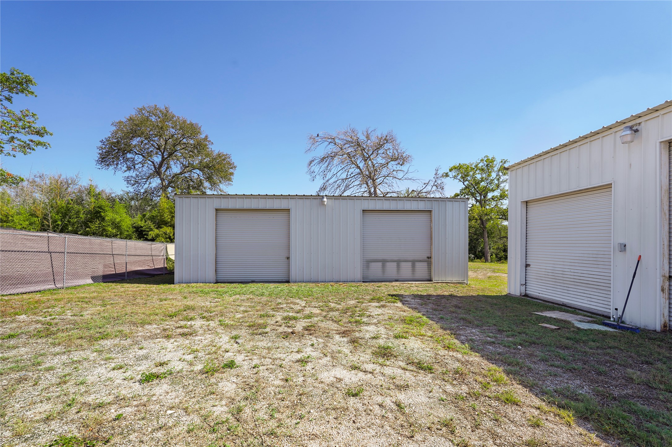 2111 Rigsby Avenue San Antonio, TX 78210 - Photo 14 of 21