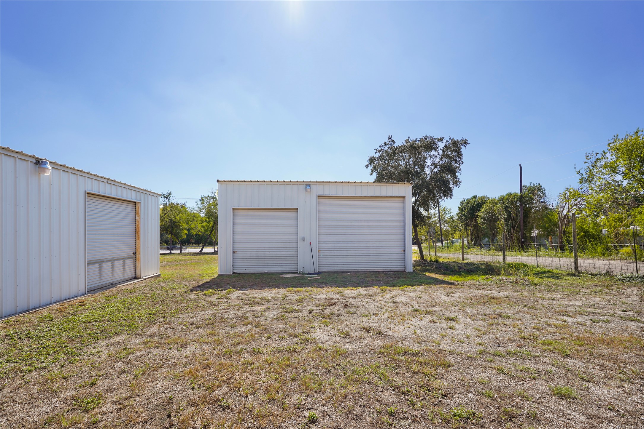 2111 Rigsby Avenue San Antonio, TX 78210 - Photo 15 of 21