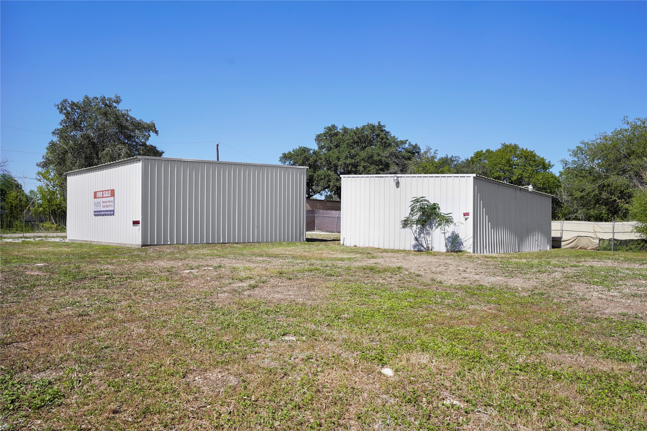 2111 Rigsby Avenue San Antonio, TX 78210 - Photo 18 of 21