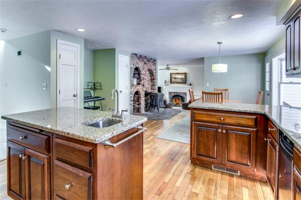 200 Annie Moore Road Bolton, MA 01740 - Photo 11 of 30 Gallery Image 11