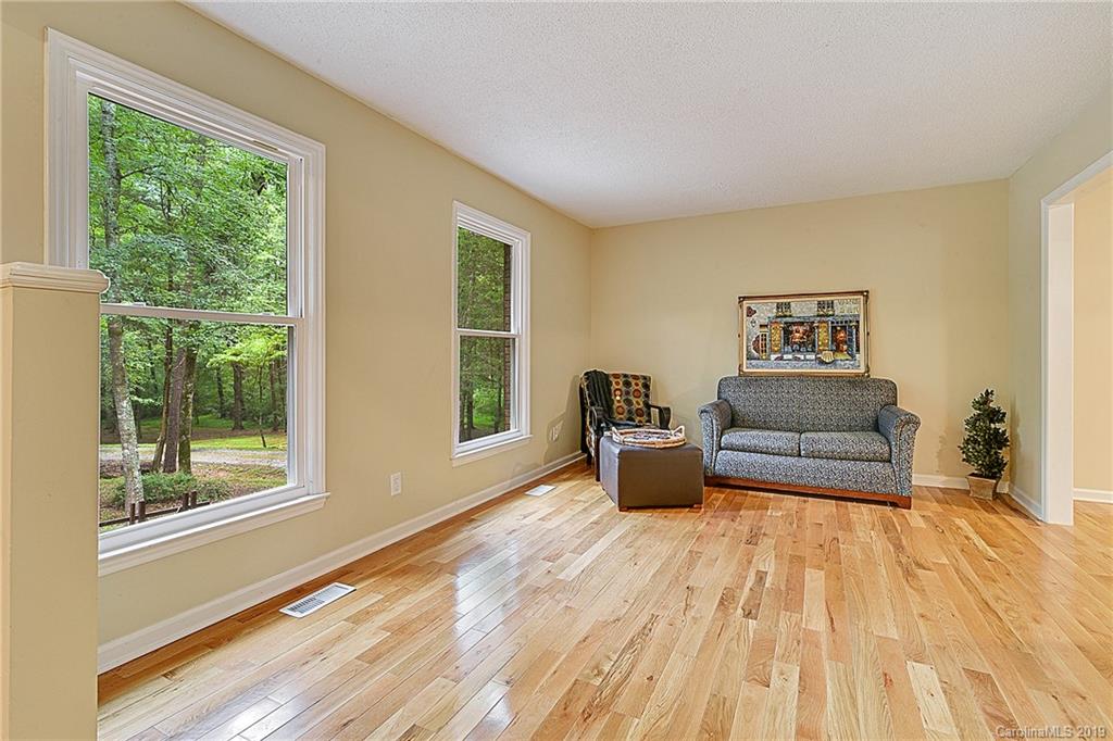 8083 Hambright Road Huntersville, NC 28078 - Photo 8 of 23 Gallery Image 8