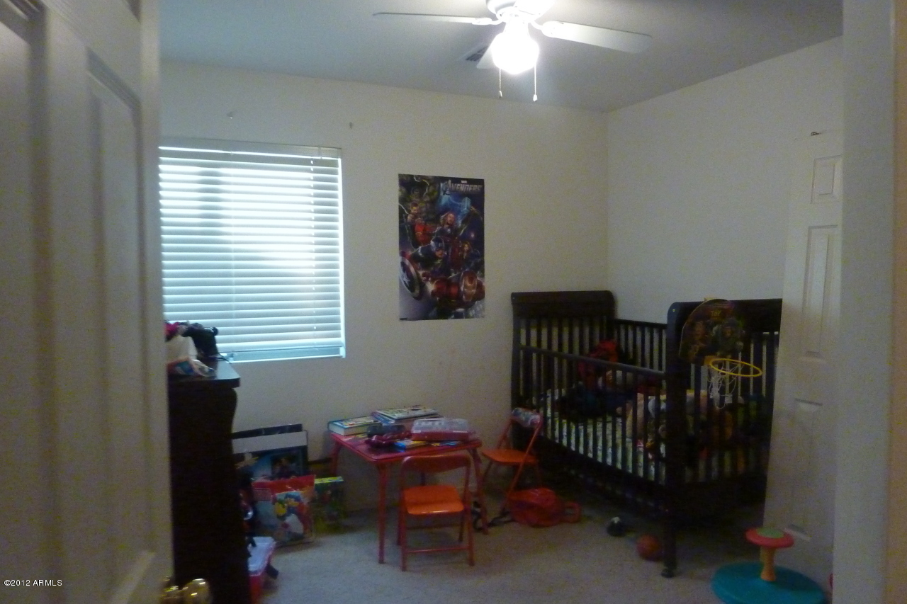 3421 West Fraktur Road Phoenix, AZ 85041 - Photo 14 of 16 P1060418