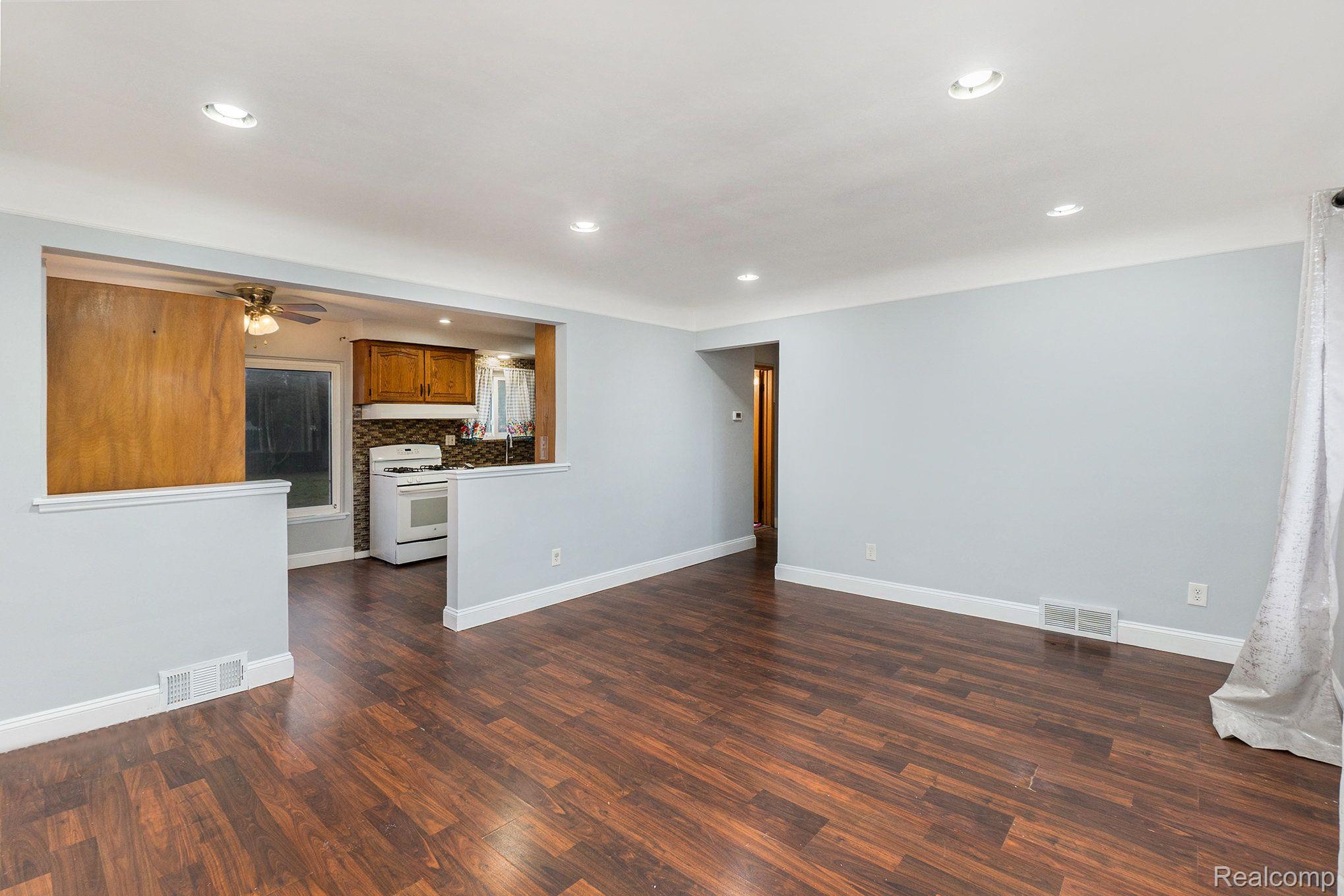 4863 East Thirteen Mile Road Warren, MI 48092 - Photo 5 of 25 Gallery Image 5