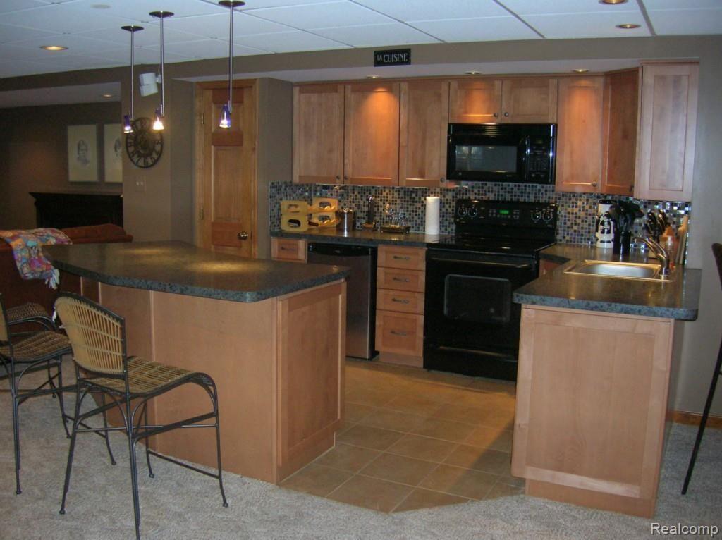 1151 South Adams Road Rochester, MI 48309 - Photo 39 of 44 Full Kitchen in Basement
