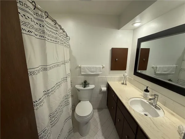 $99,900 | 449 West 104th Street, Unit D, Kansas City, MO 64114