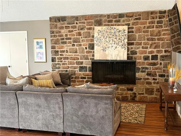 $99,900 | 449 West 104th Street, Unit D, Kansas City, MO 64114