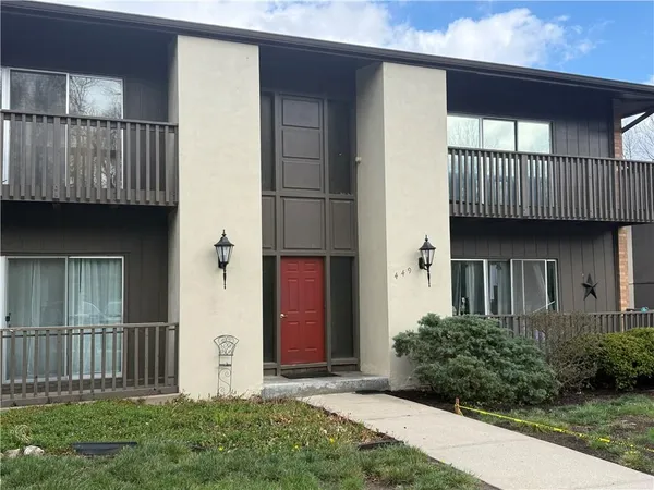 $99,900 | 449 West 104th Street, Unit D, Kansas City, MO 64114
