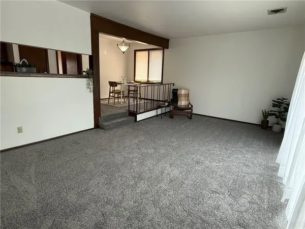 $99,900 | 449 West 104th Street, Unit D, Kansas City, MO 64114