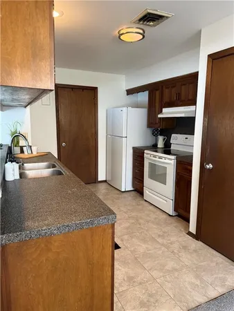 $99,900 | 449 West 104th Street, Unit D, Kansas City, MO 64114