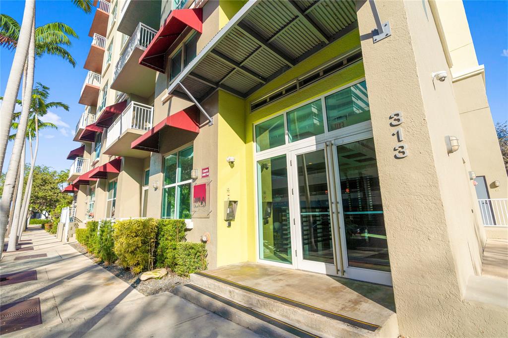 313 Northeast 2nd Street, Unit 405 Fort Lauderdale, FL 33301 - Photo 33 of 49 a view of entrance front of the house