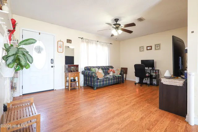 $210,000 | 104 Crown Point Road, Hubert, NC 28539