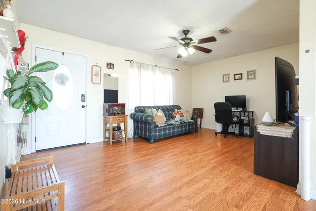 $210,000 | 104 Crown Point Road, Hubert, NC 28539