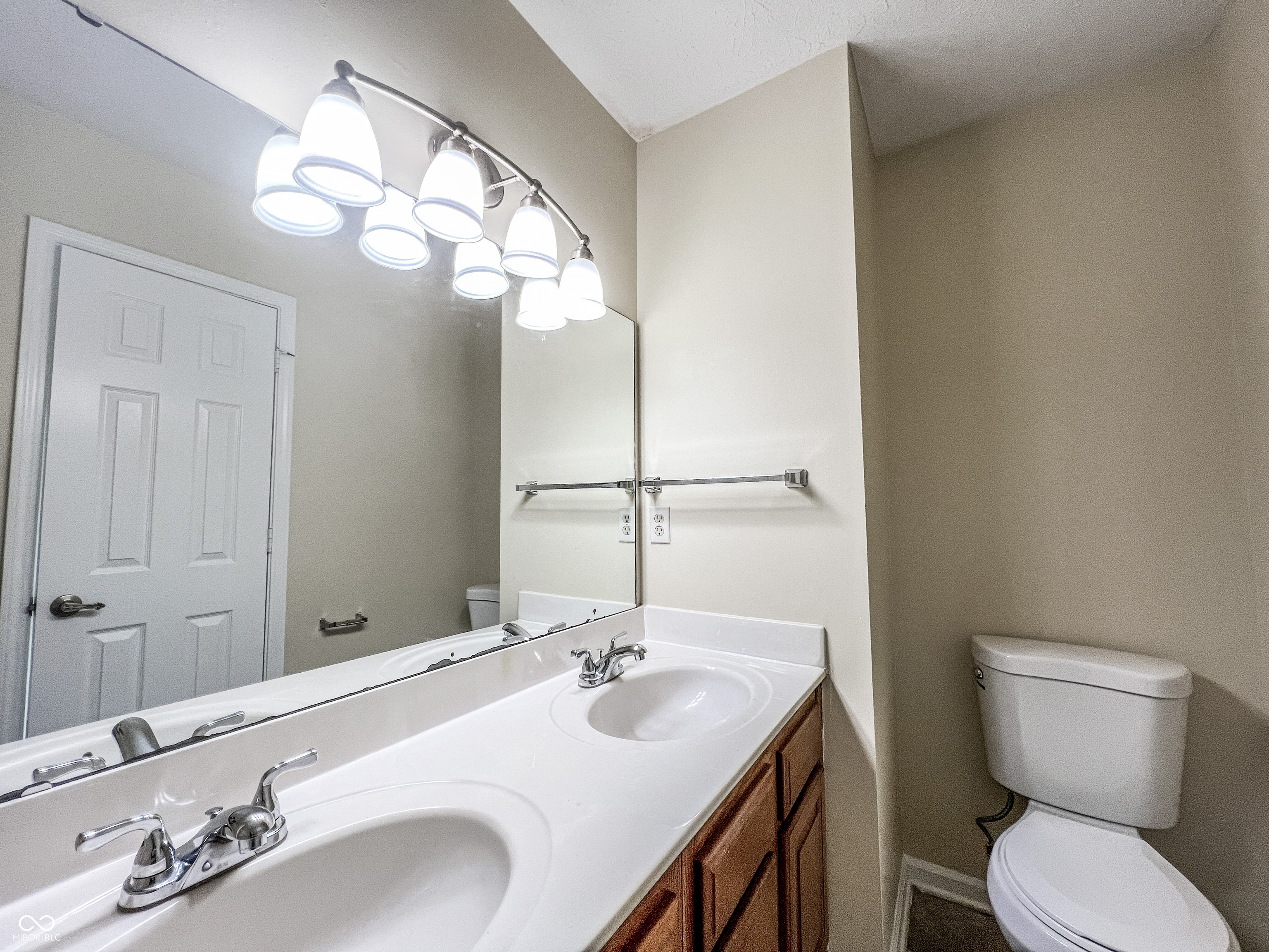6499 Decatur Commons Indianapolis, IN 46221 - Photo 9 of 16