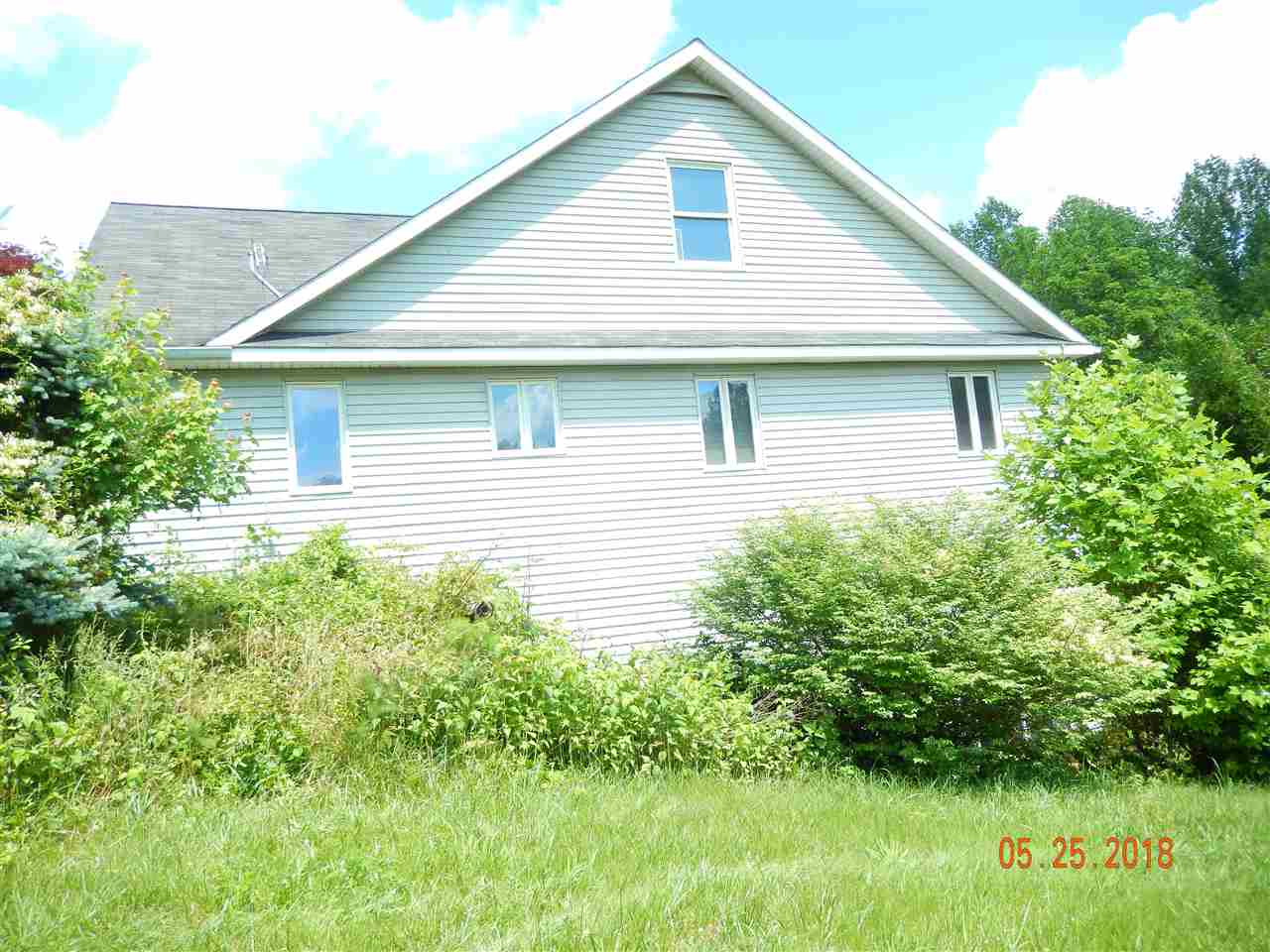 1338 Amicus Road Stanardsville, VA 22973 - Photo 4 of 33 a house that has a lot of plants in it